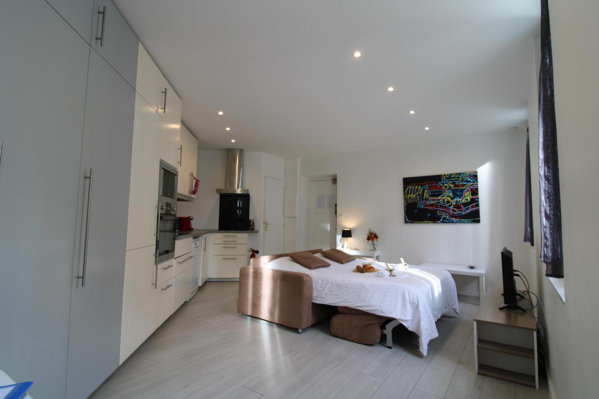 Le Clemenceau By Apirent #cosy #200m Des Plages #wifi * Cannes
