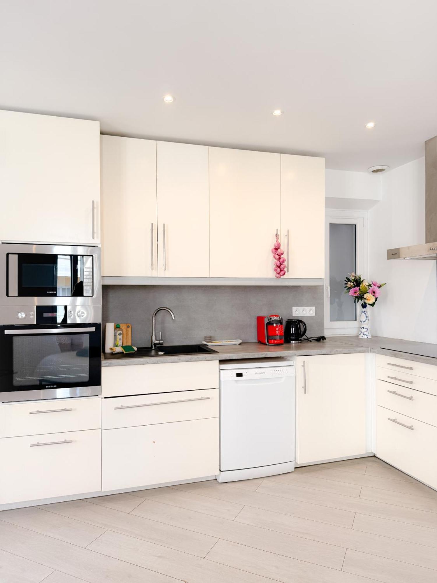 Apartment Le Clemenceau By Apirent #cosy #200m Des Plages #wifi Cannes