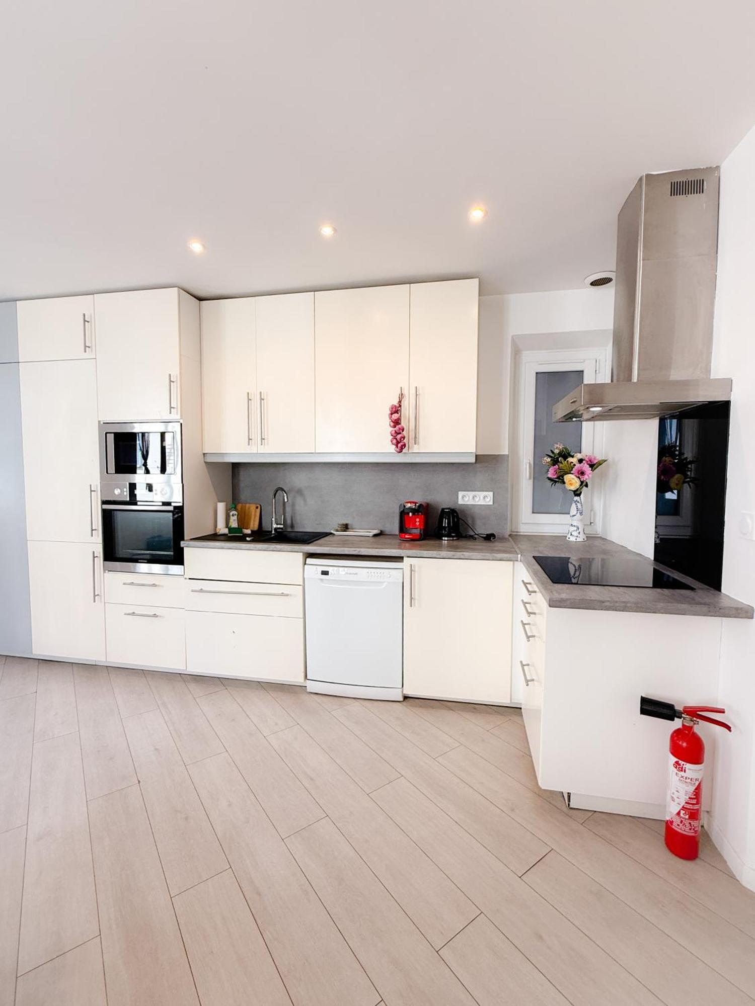 Le Clemenceau By Apirent #cosy #200m Des Plages #wifi Appartement *