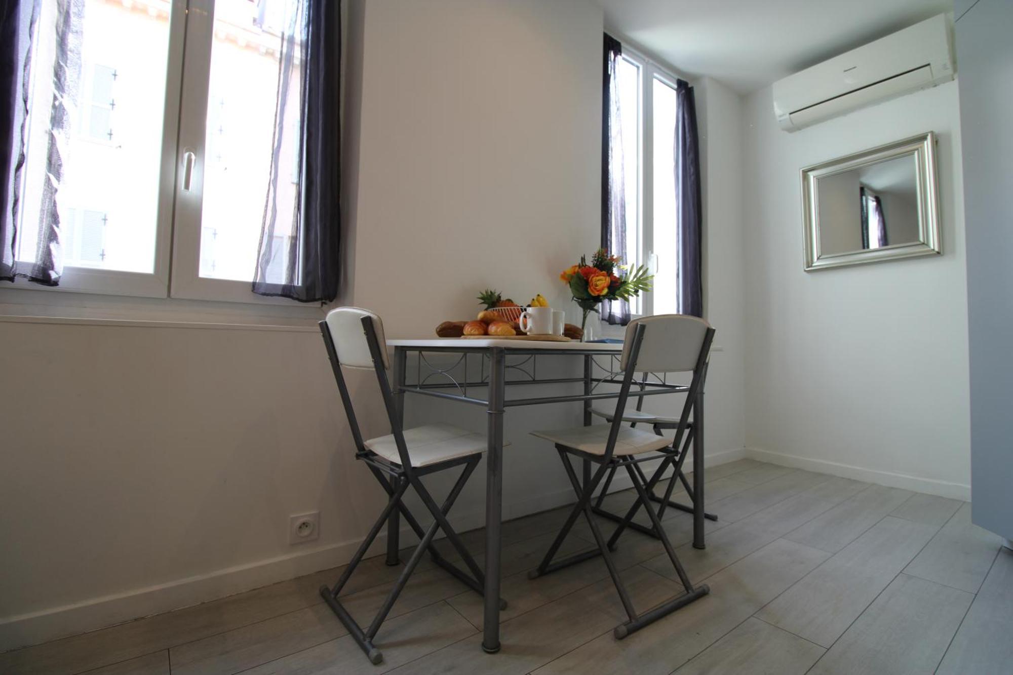 Le Clemenceau By Apirent #cosy #200m Des Plages #wifi Apartment *
